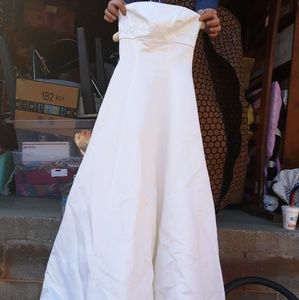 Wedding dress